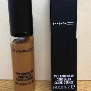 MAC Pro Longwear Concealer NC45